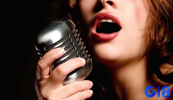 Mơ thấy hát Karaoke một mình cho thấy đề thủ có nhiều điều muốn bày tỏ