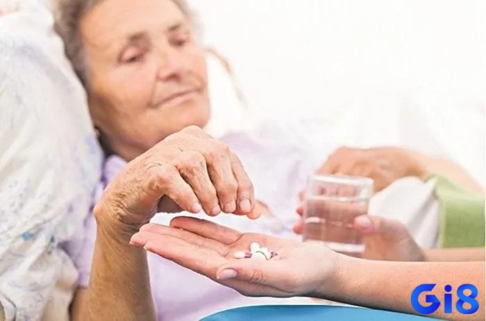 Mơ mẹ bị bệnh sắp mất nhắc nhở nên quan tâm tới mẹ